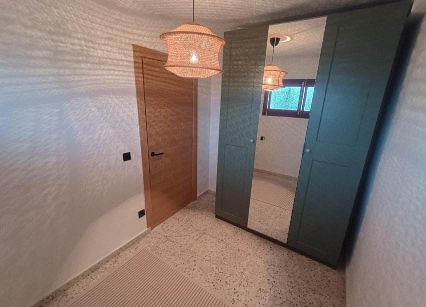 Resale - Apartment - Guardamar del Segura - Urbanizaciones
