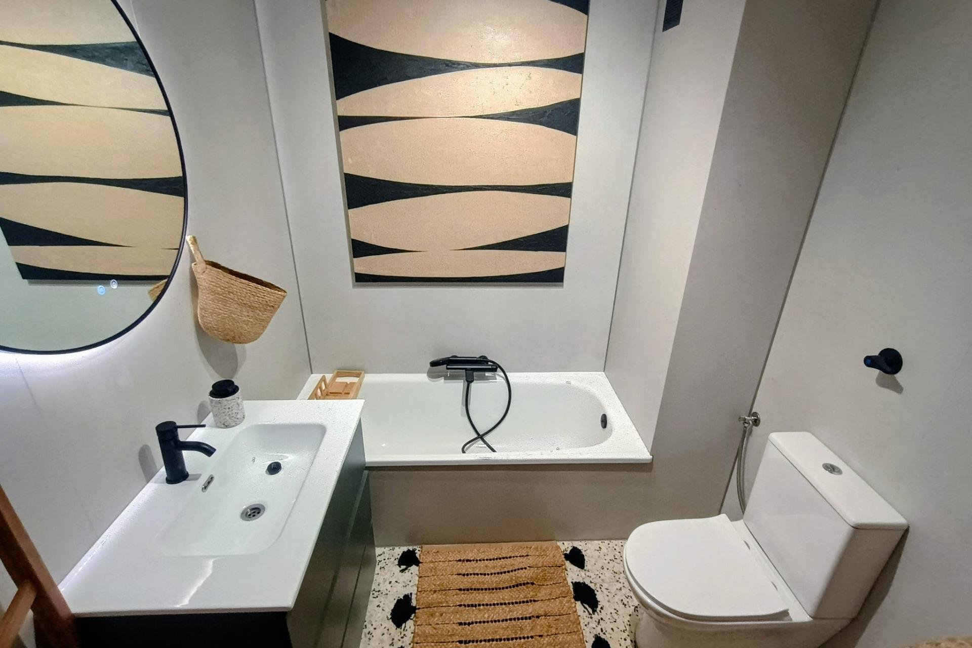 Resale - Apartment - Guardamar del Segura - Urbanizaciones