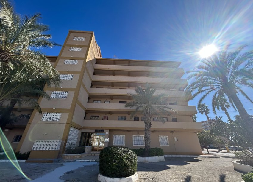 Resale - Apartment - Guardamar del Segura