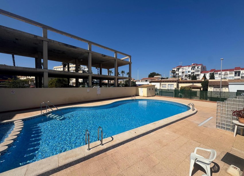 Resale - Apartment - ﻿Torrevieja (Alicante) - La Mata