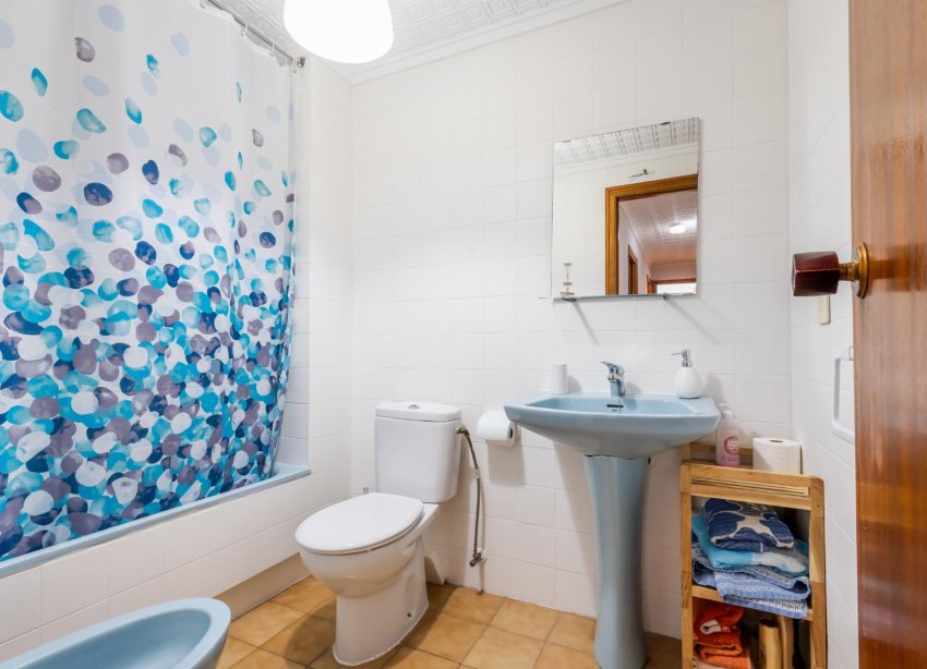 Resale - Apartment - ﻿Torrevieja (Alicante) - playa de los naufragos