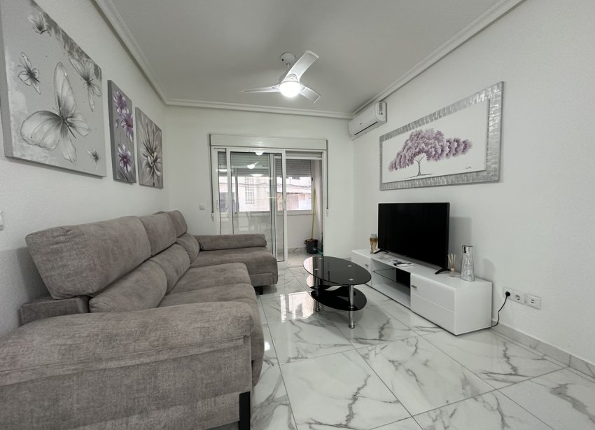 Resale - Apartment - ﻿Torrevieja (Alicante) - Torrevieja