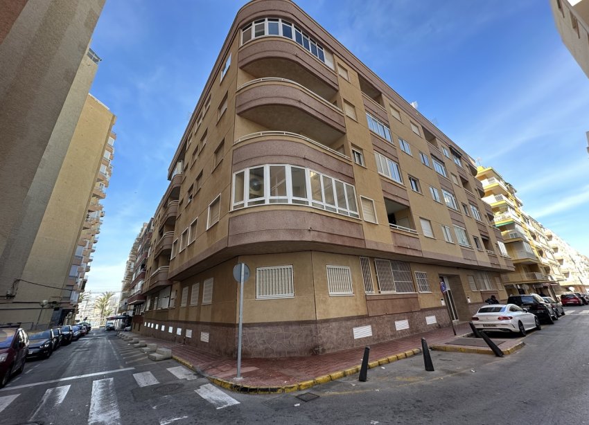 Resale - Apartment - ﻿Torrevieja (Alicante) - Torrevieja