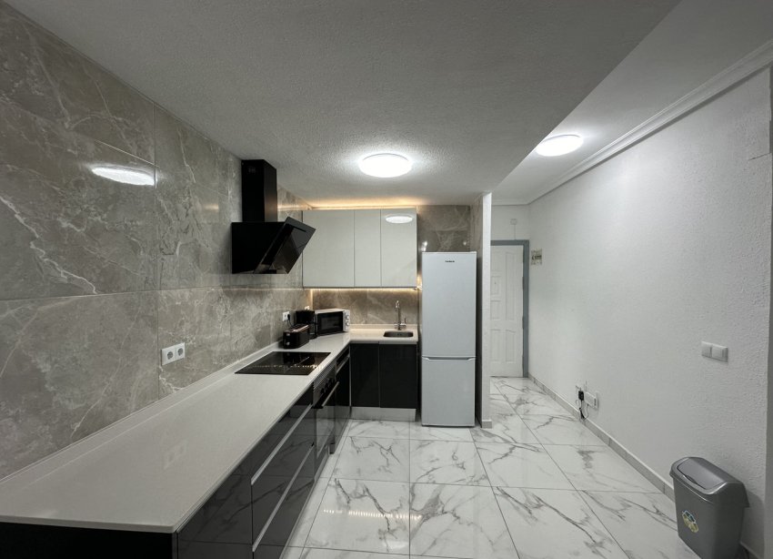 Resale - Apartment - ﻿Torrevieja (Alicante) - Torrevieja