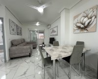 Resale - Apartment - ﻿Torrevieja (Alicante) - Torrevieja