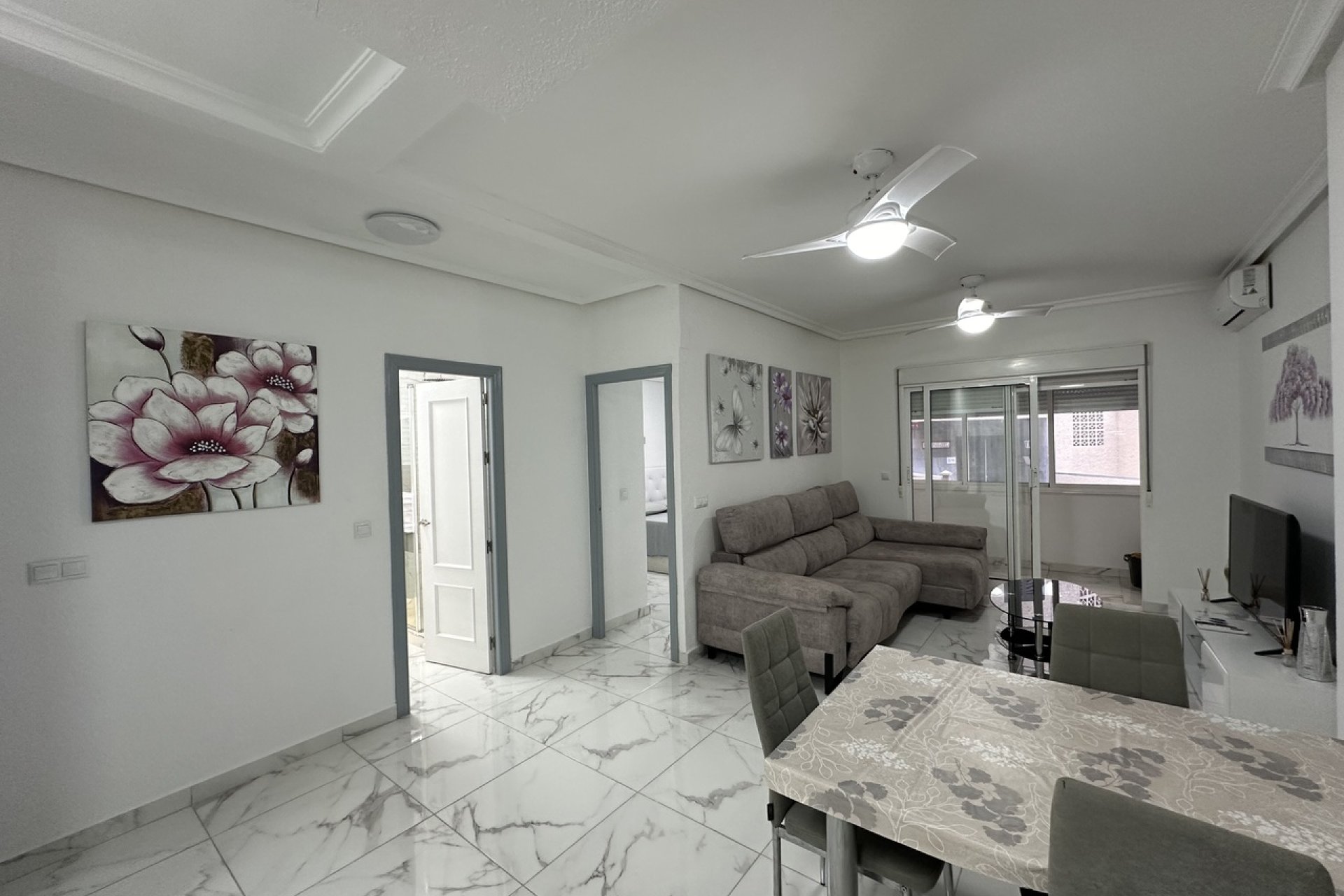 Resale - Apartment - ﻿Torrevieja (Alicante) - Torrevieja