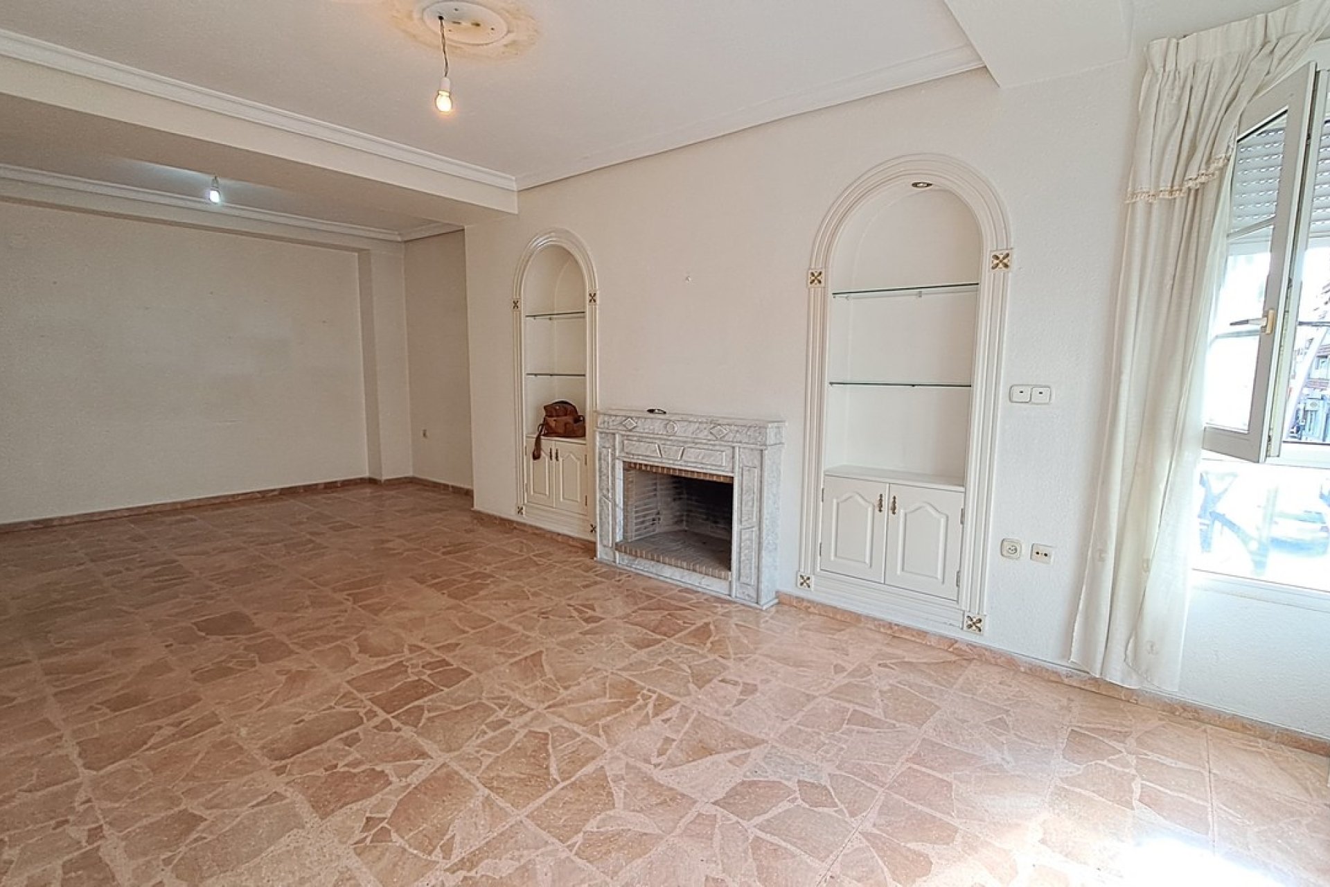 Resale - Apartment - ﻿Torrevieja (Alicante) - Torrevieja