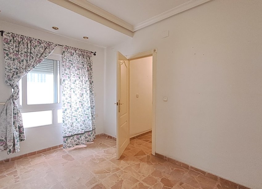 Resale - Apartment - ﻿Torrevieja (Alicante) - Torrevieja