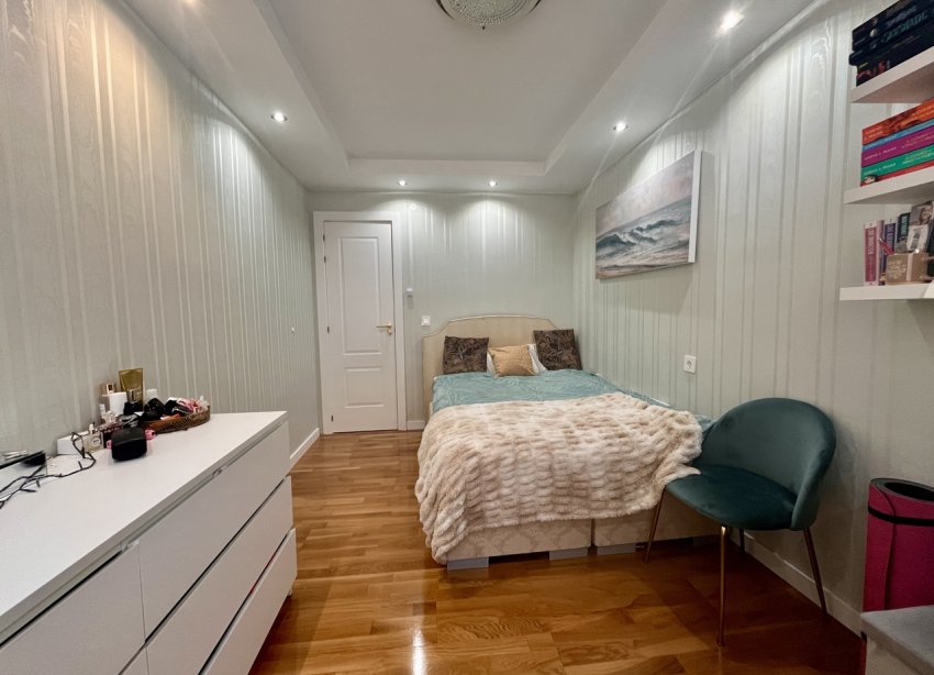Resale - Apartment - ﻿Torrevieja (Alicante) - Torrevieja