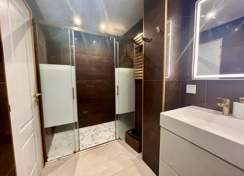 Resale - Apartment - ﻿Torrevieja (Alicante) - Torrevieja