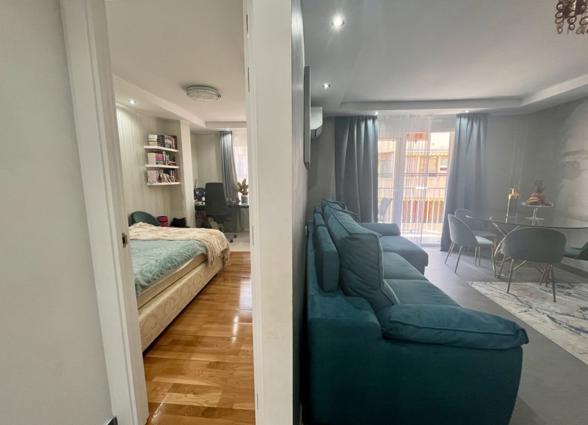 Resale - Apartment - ﻿Torrevieja (Alicante) - Torrevieja