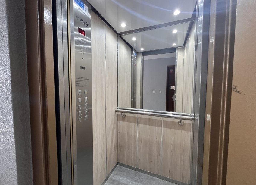 Resale - Apartment - ﻿Torrevieja (Alicante) - Torrevieja
