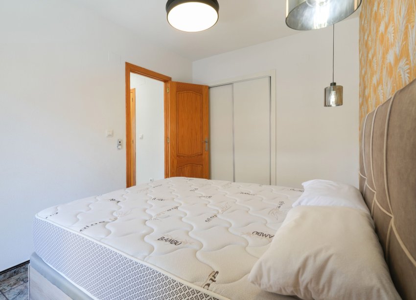 Resale - Apartment - ﻿Torrevieja (Alicante) - Torrevieja