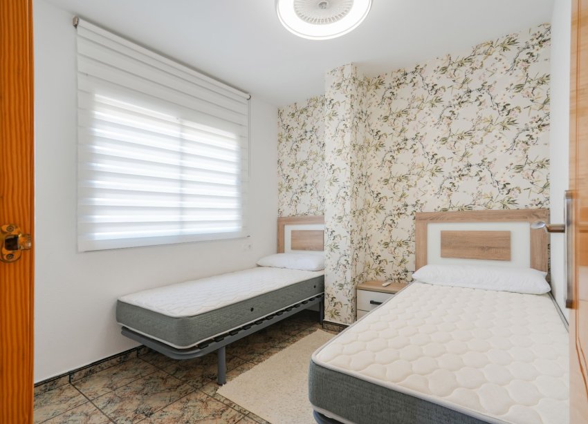 Resale - Apartment - ﻿Torrevieja (Alicante) - Torrevieja