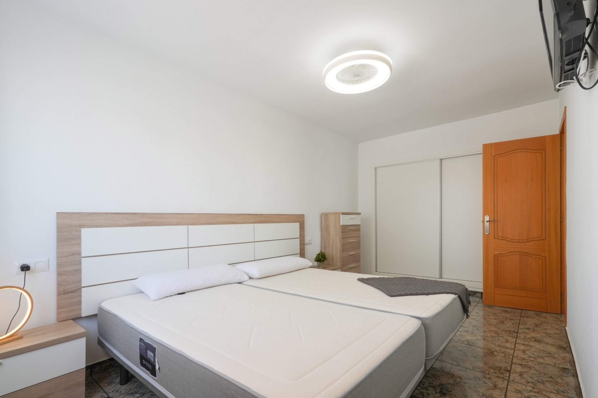 Resale - Apartment - ﻿Torrevieja (Alicante) - Torrevieja