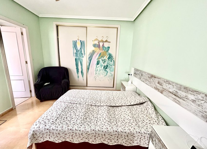 Resale - Apartment - ﻿Torrevieja (Alicante) - Torrevieja