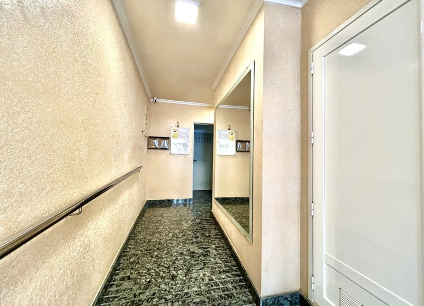 Resale - Apartment - ﻿Torrevieja (Alicante) - Torrevieja