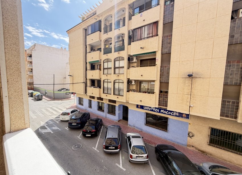 Resale - Apartment - ﻿Torrevieja (Alicante) - Torrevieja