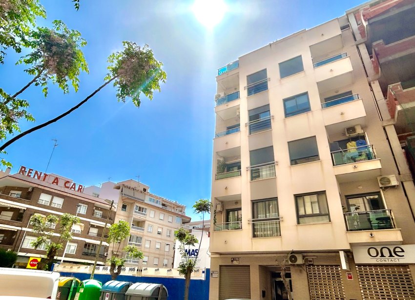 Resale - Apartment - ﻿Torrevieja (Alicante) - Torrevieja