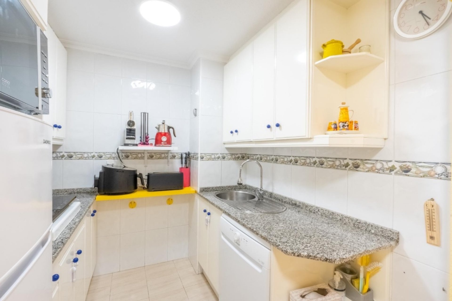 Resale - Apartment - La Mata