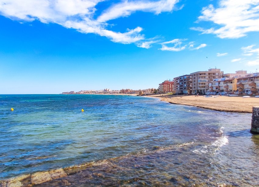 Resale - Apartment - La Mata
