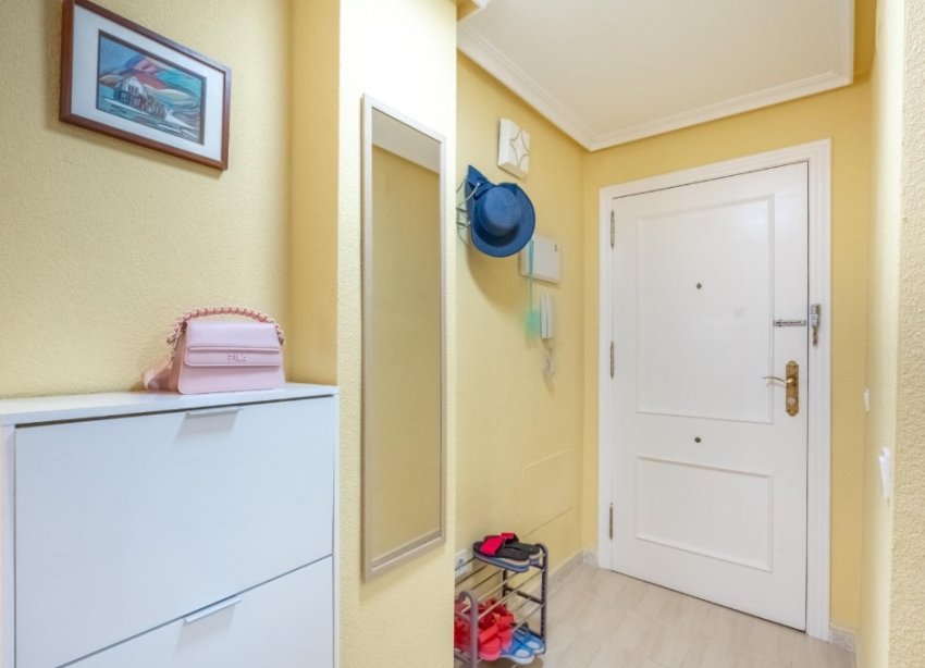 Resale - Apartment - La Mata