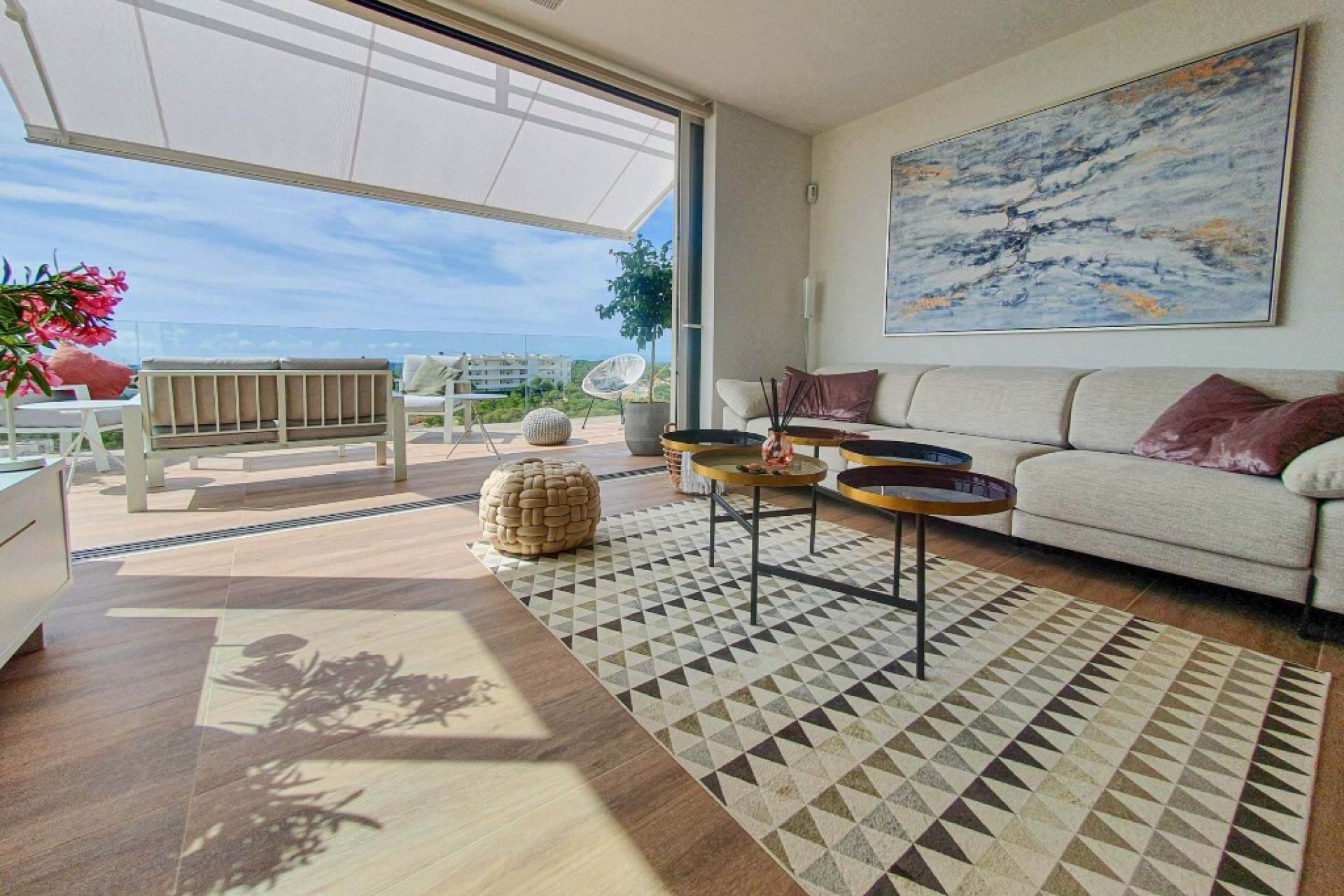 Resale - Apartment - Las Colinas - Las Colinas Golf