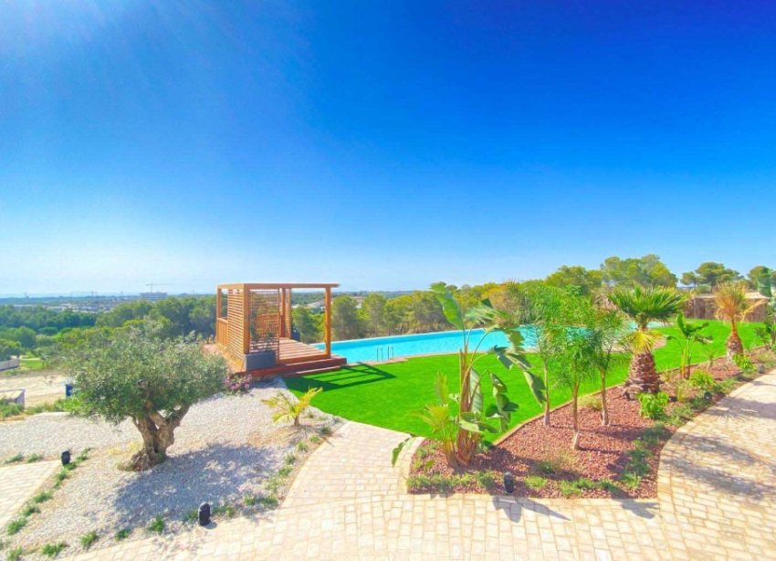 Resale - Apartment - Las Colinas - Las Colinas Golf