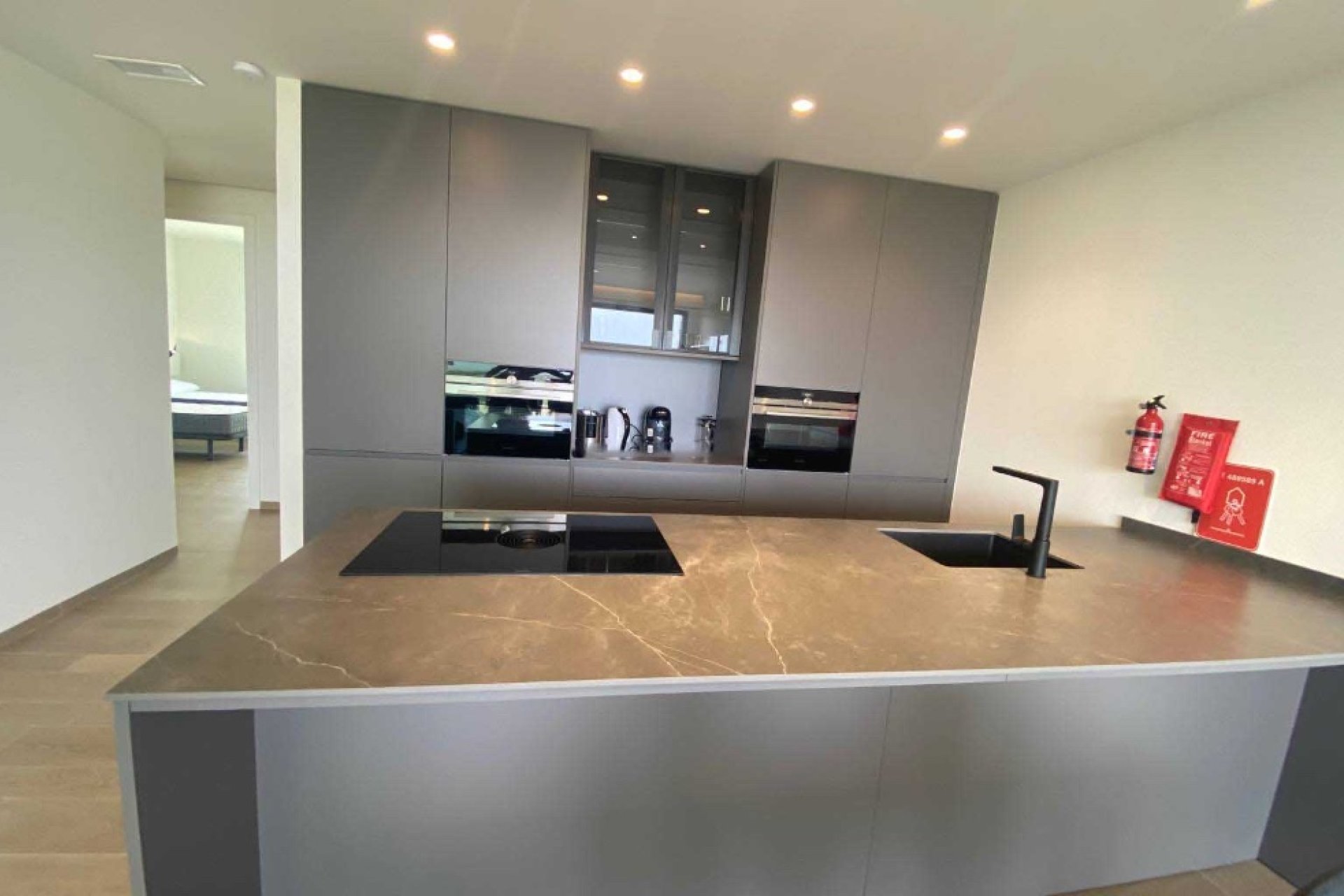 Resale - Apartment - Las Colinas - Las Colinas Golf