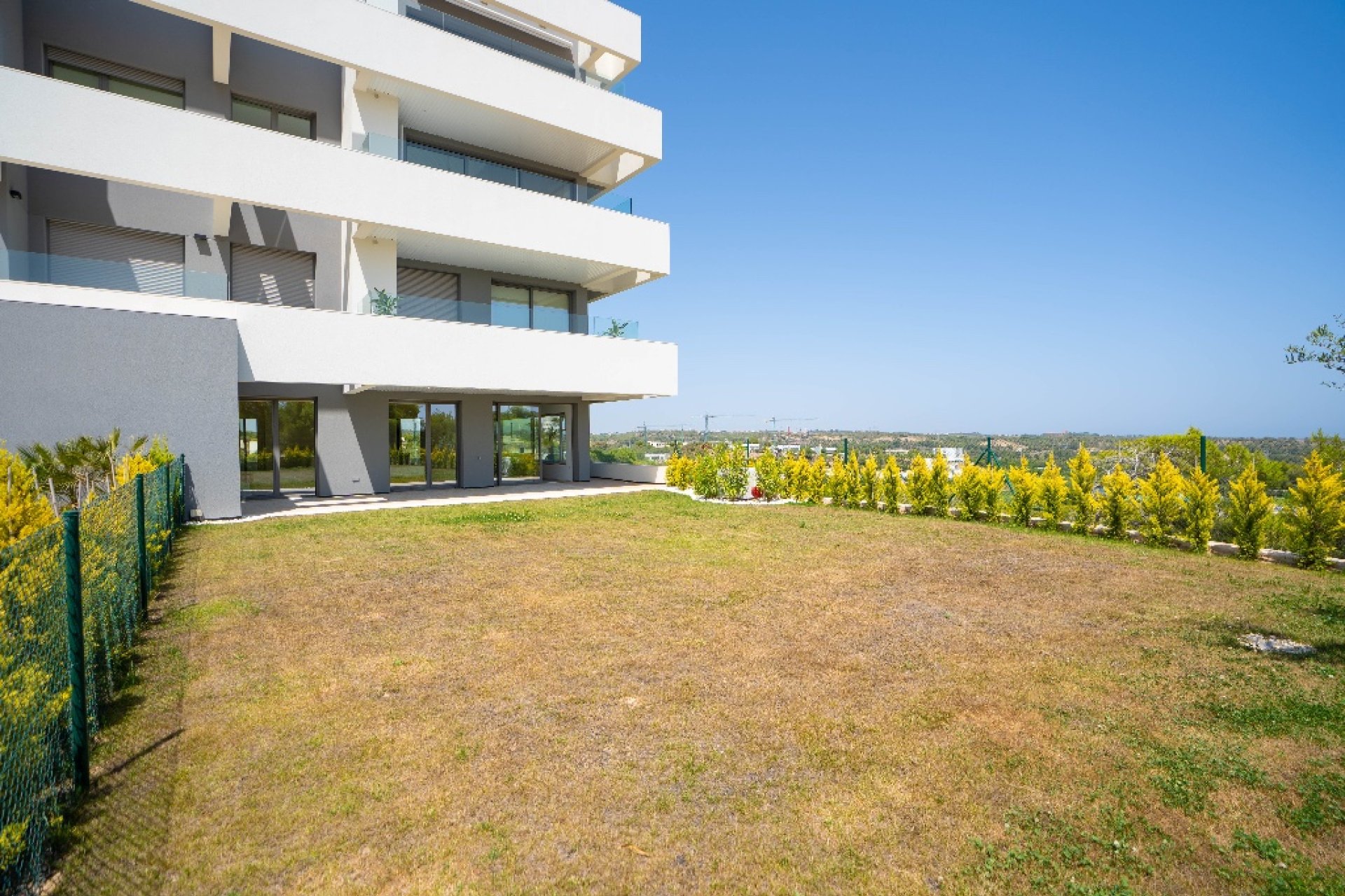 Resale - Apartment - Las Colinas - Las Colinas Golf