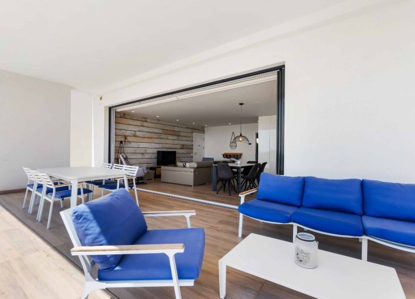 Resale - Apartment - Las Colinas - Las Colinas Golf