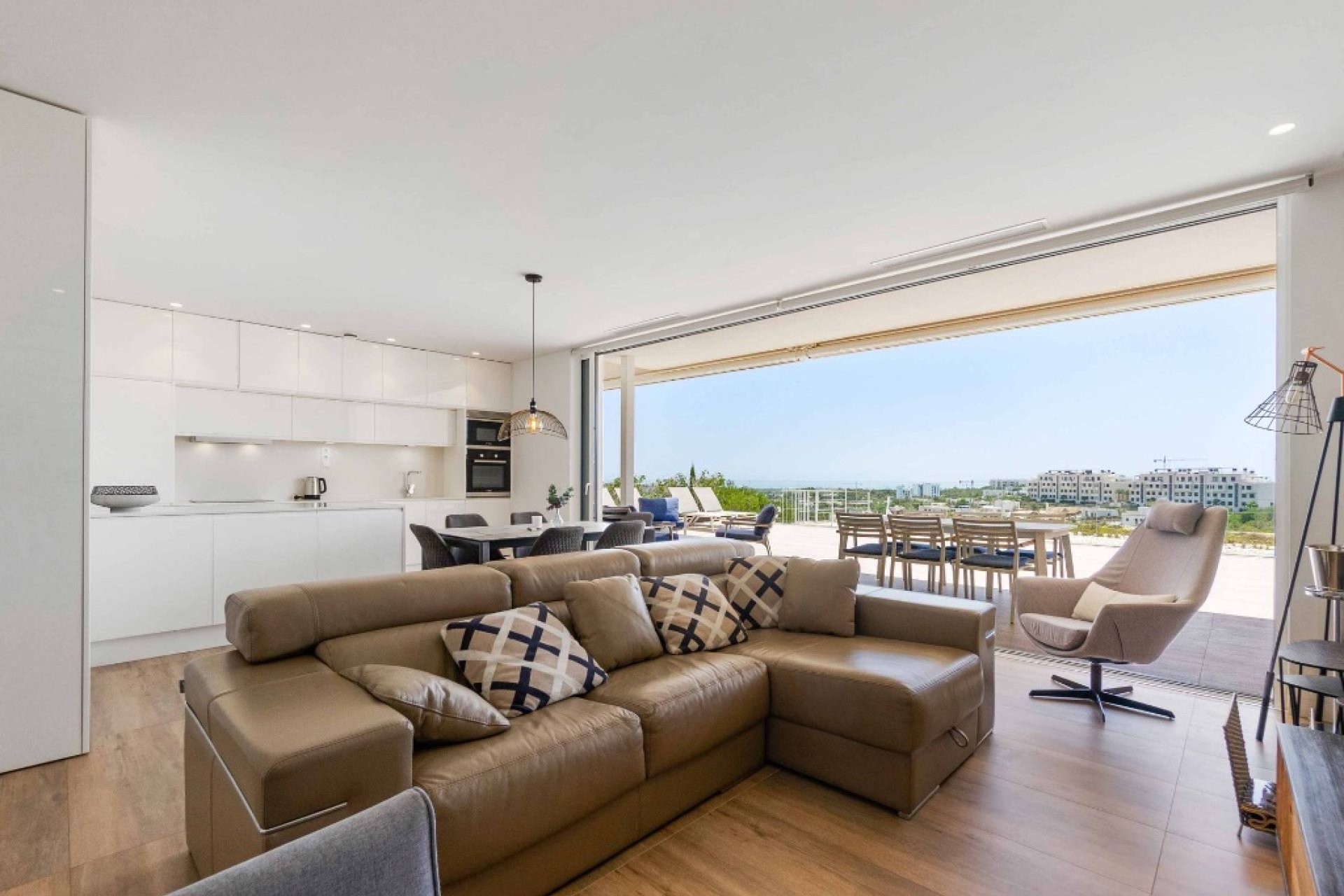 Resale - Apartment - Las Colinas - Las Colinas Golf