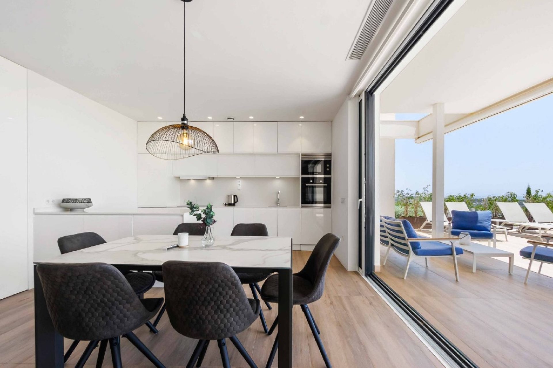 Resale - Apartment - Las Colinas - Las Colinas Golf