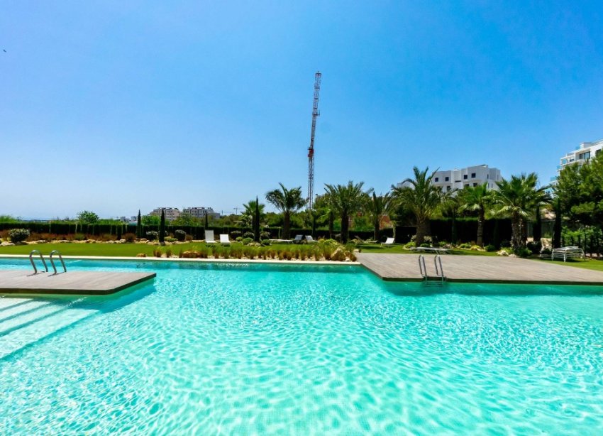 Resale - Apartment - Las Colinas - Las Colinas Golf