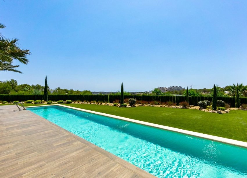 Resale - Apartment - Las Colinas - Las Colinas Golf