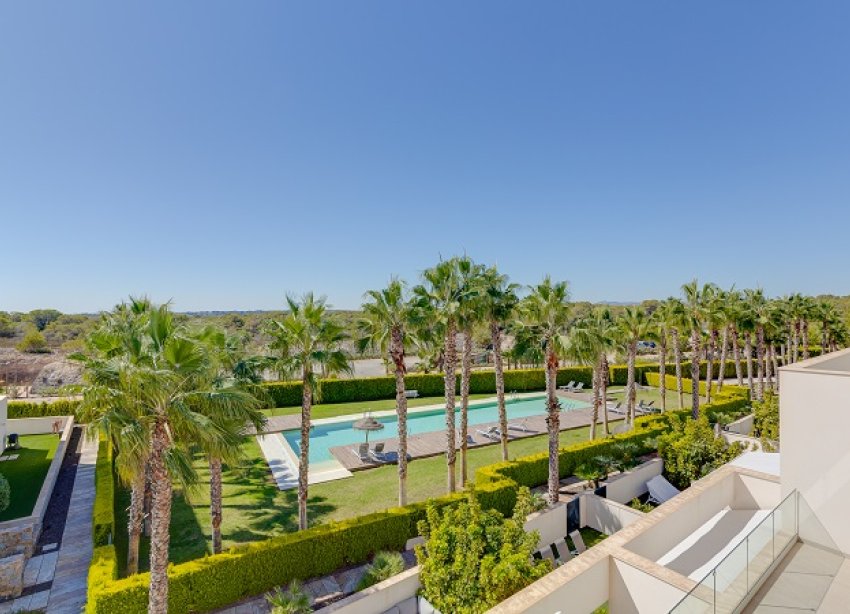 Resale - Apartment - Las Colinas - Las Colinas Golf