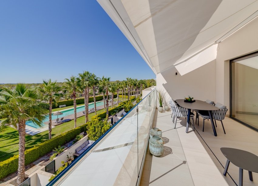 Resale - Apartment - Las Colinas - Las Colinas Golf