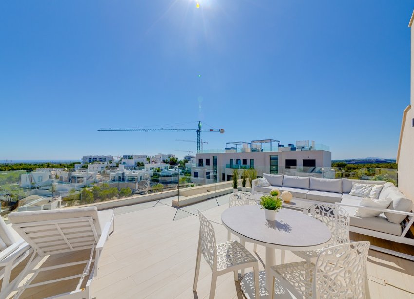 Resale - Apartment - Las Colinas - Las Colinas Golf