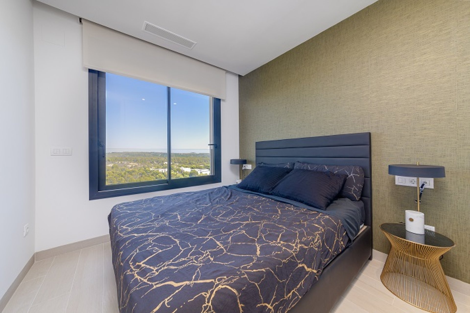 Resale - Apartment - Las Colinas - Las Colinas Golf