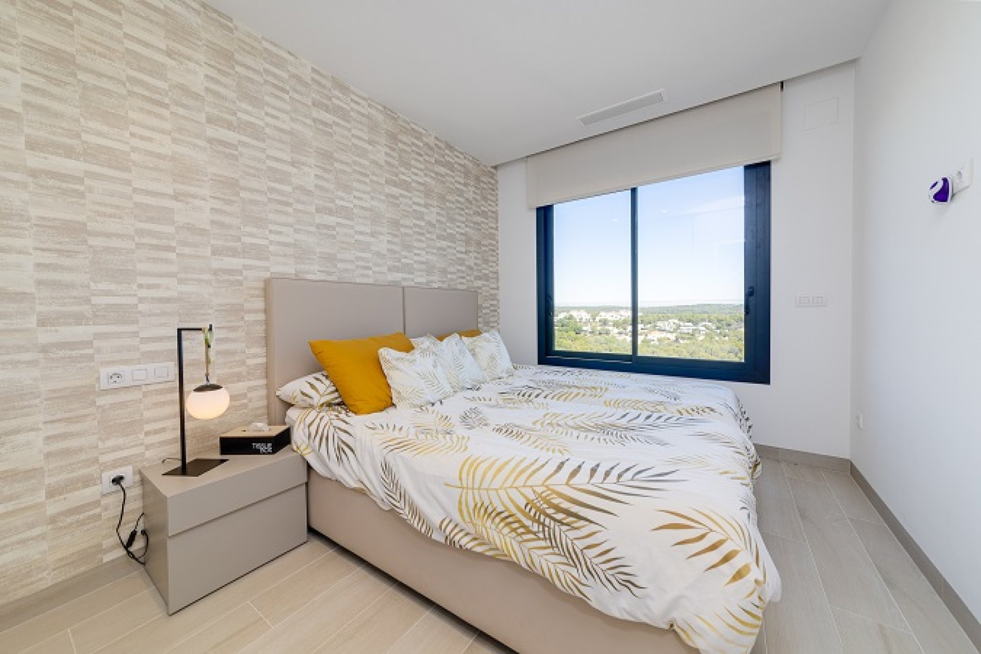 Resale - Apartment - Las Colinas - Las Colinas Golf