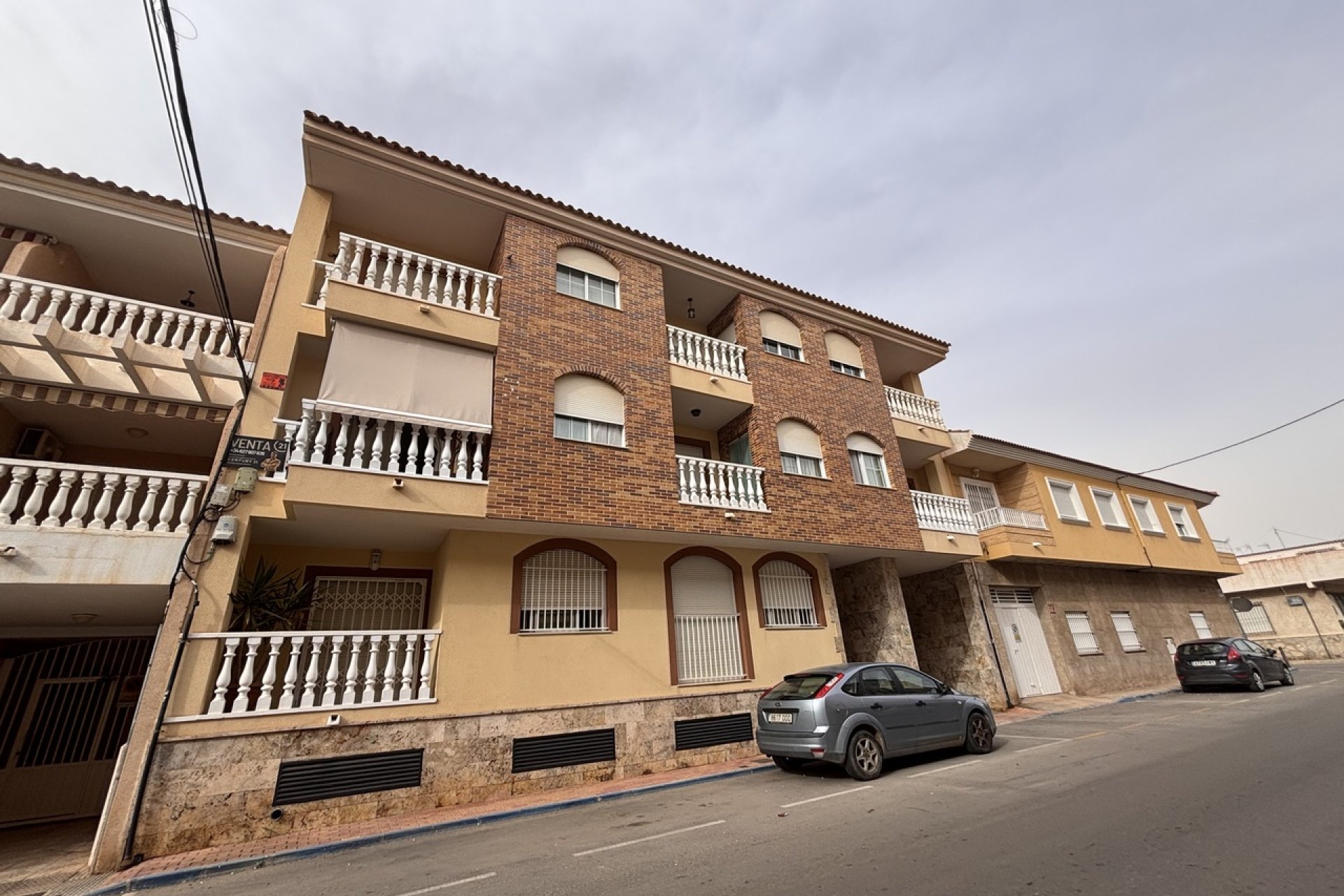 Resale - Apartment - Lo Pagan