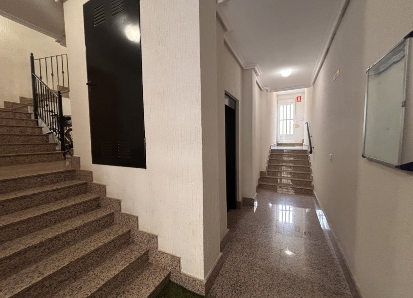 Resale - Apartment - Lo Pagan