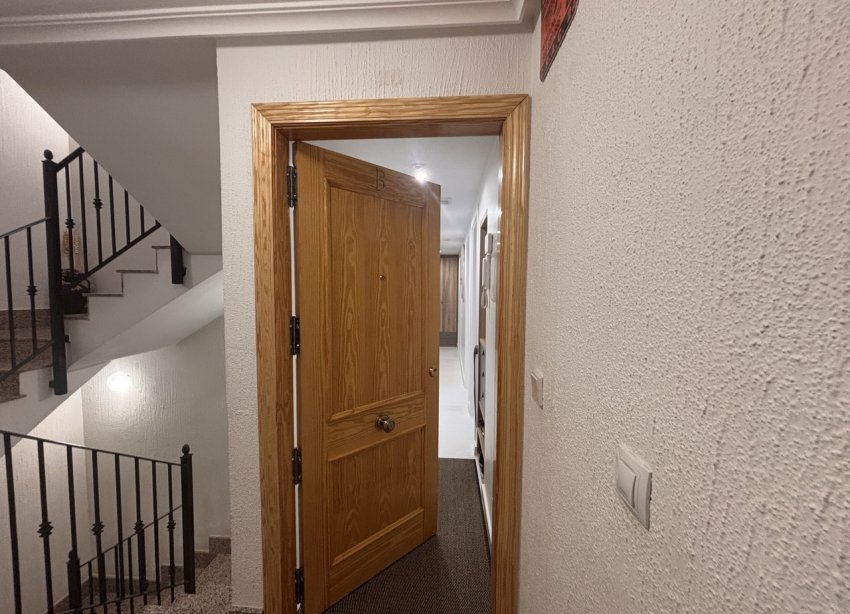 Resale - Apartment - Lo Pagan