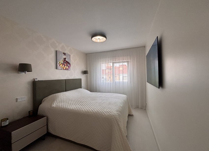 Resale - Apartment - Lo Pagan