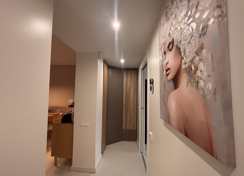 Resale - Apartment - Lo Pagan