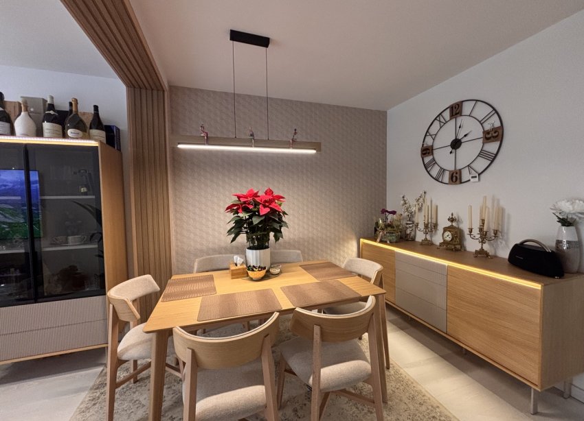 Resale - Apartment - Lo Pagan