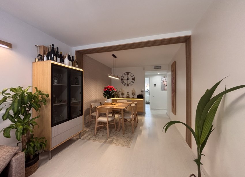Resale - Apartment - Lo Pagan