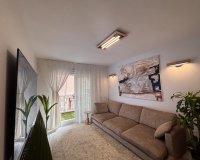 Resale - Apartment - Lo Pagan