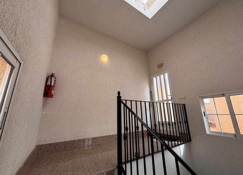 Resale - Apartment - Lo Pagan