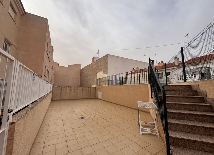 Resale - Apartment - Lo Pagan